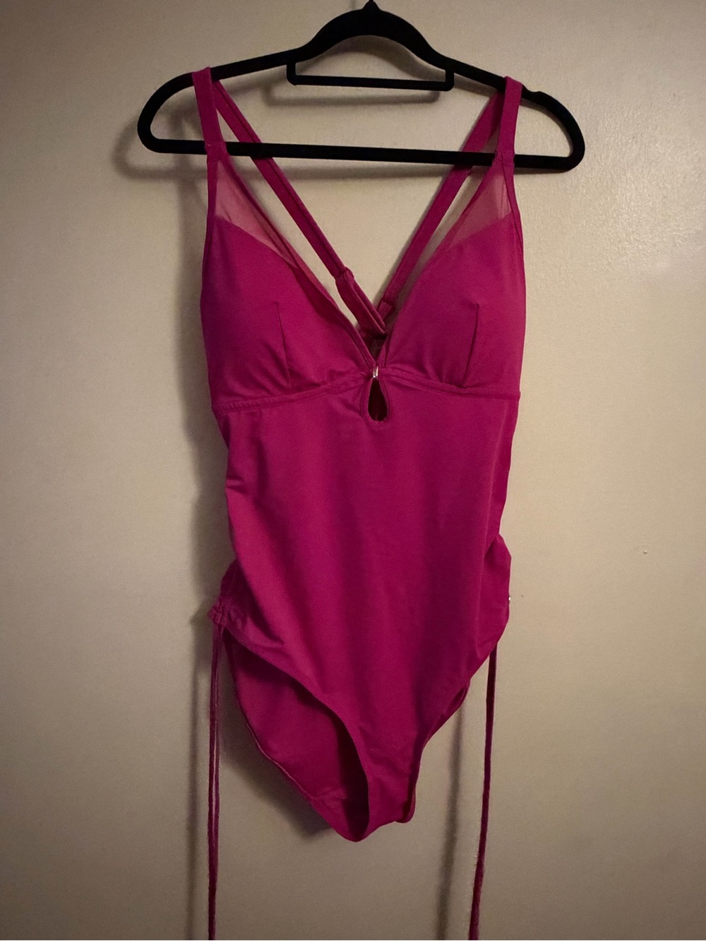 Women’s Popilush One-Piece Swimsuit with V-Neck and Strappy Back